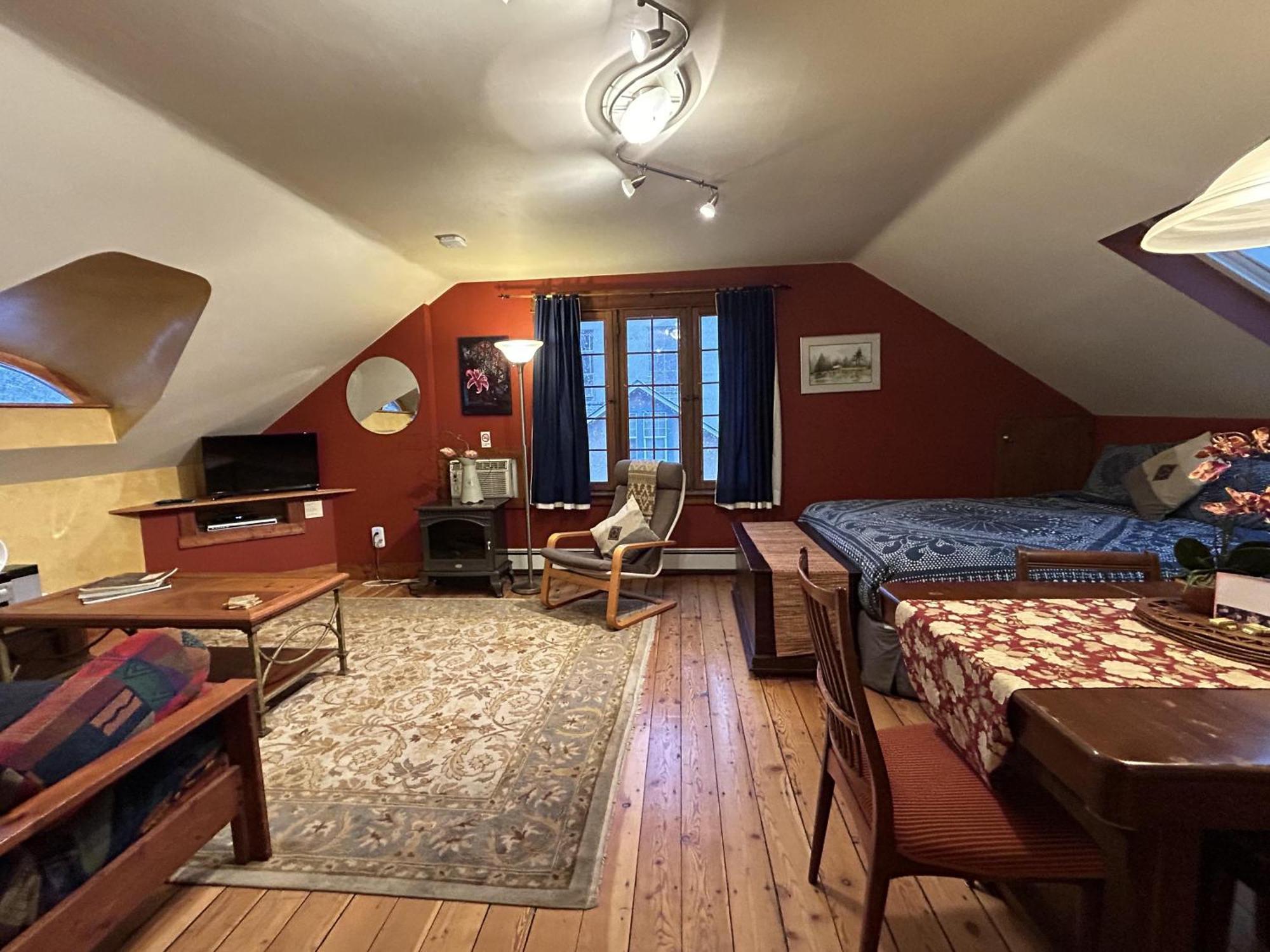 Mistisos Place Vacation Rentals Нелсън Екстериор снимка