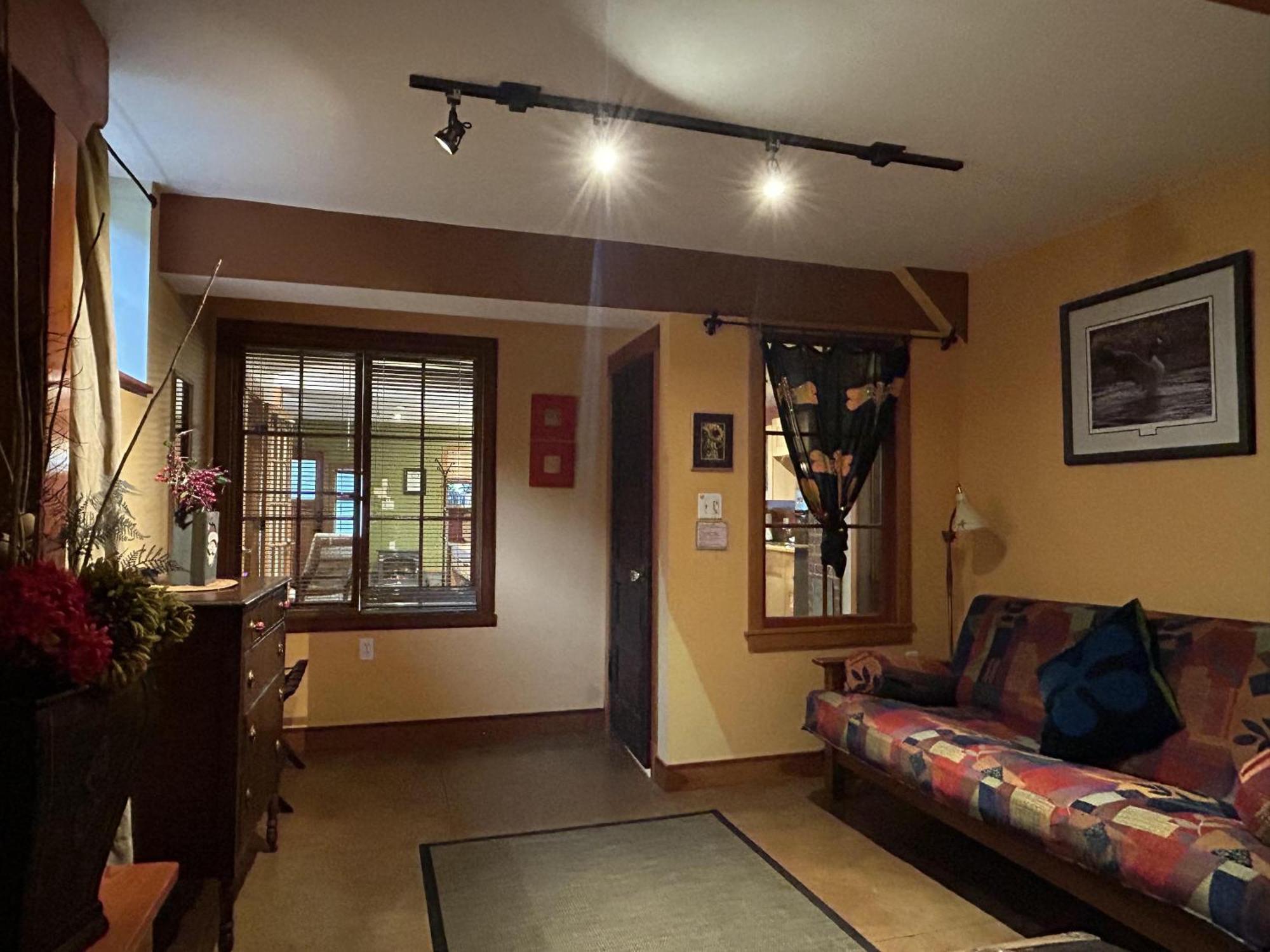 Mistisos Place Vacation Rentals Нелсън Екстериор снимка